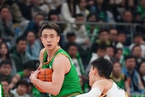 辽宁男篮0-3惨败广厦，内线溃败暴露重建危机