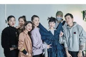 蒋梦婕抗敏护肤宝典：敏感肌透亮有光泽秘诀