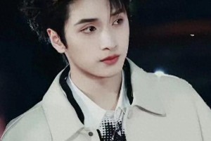 严浩翔导师身份争议引爆说唱圈，选手道歉火上浇油